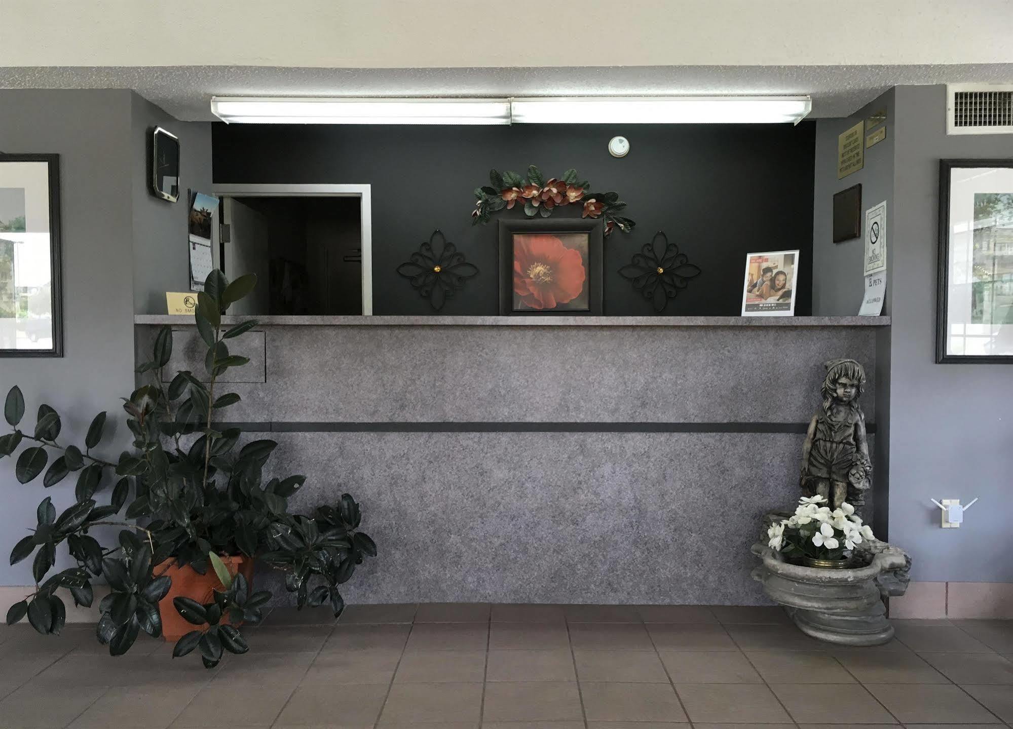 Americas Best Value Inn & Suites סלידל מראה חיצוני תמונה